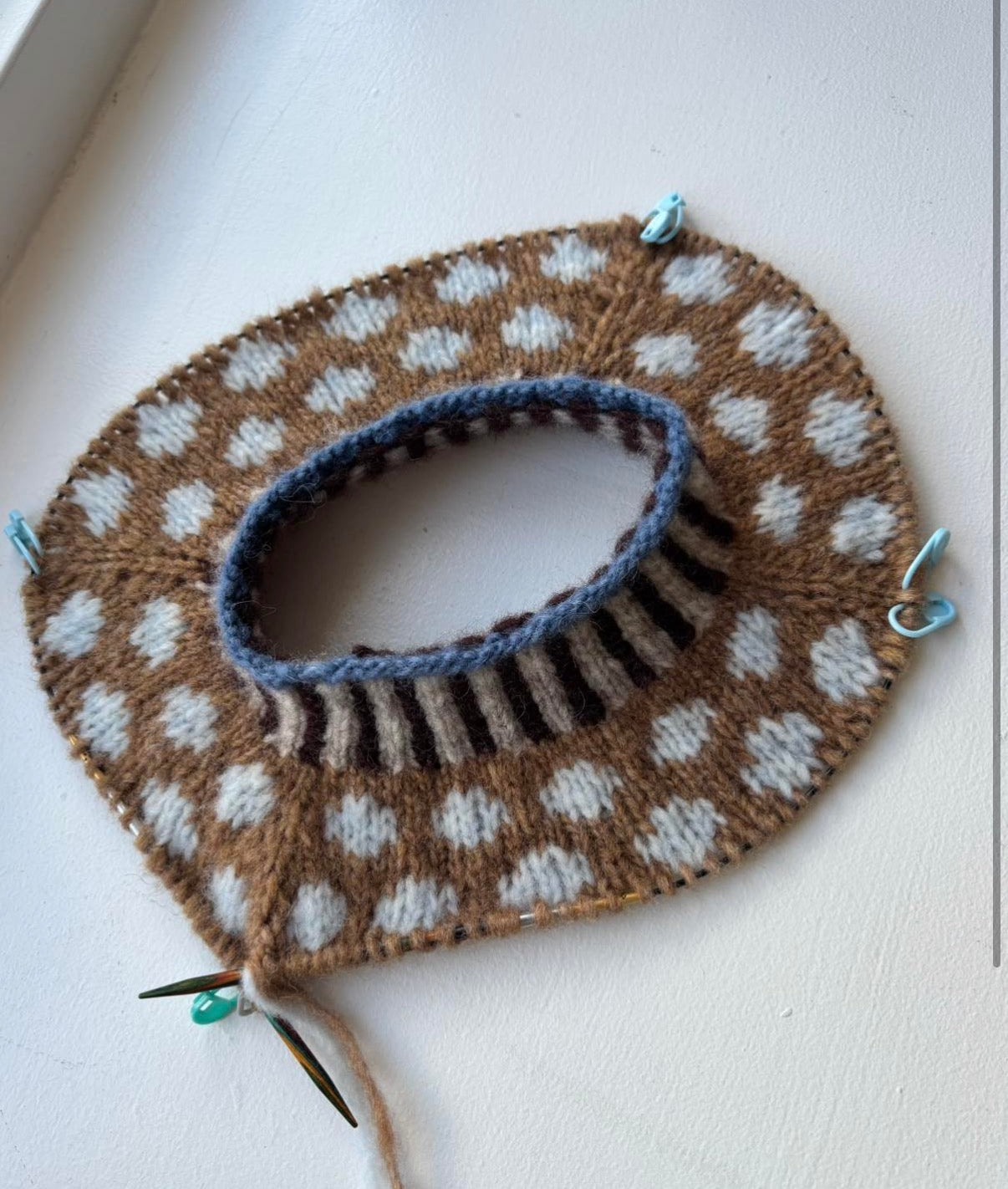 Dotty Lotte barn strikkekit - Karoline Maria Barfod