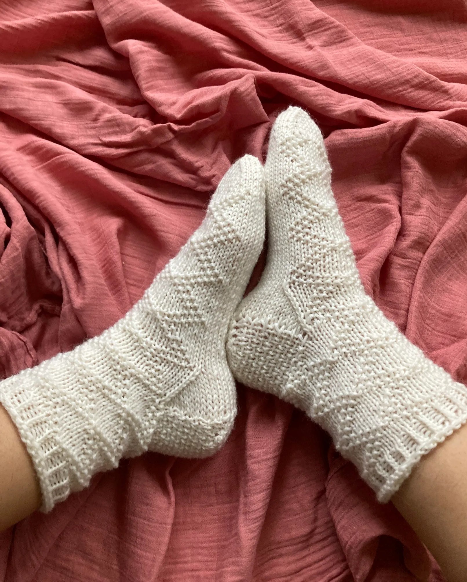 Diamonds Socks strikkekit - SkovCreations
