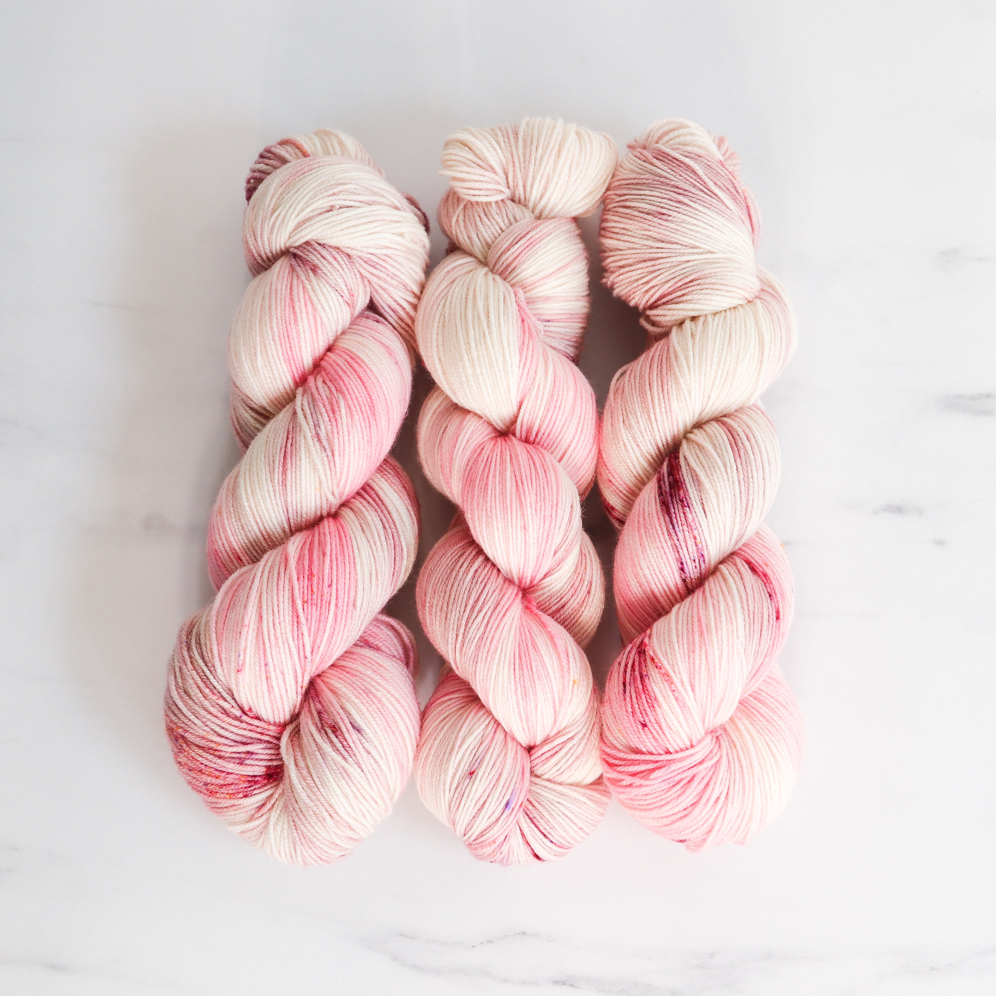 Håndfarvet ekstrafin merinould | Rosa bladpalet 🍁