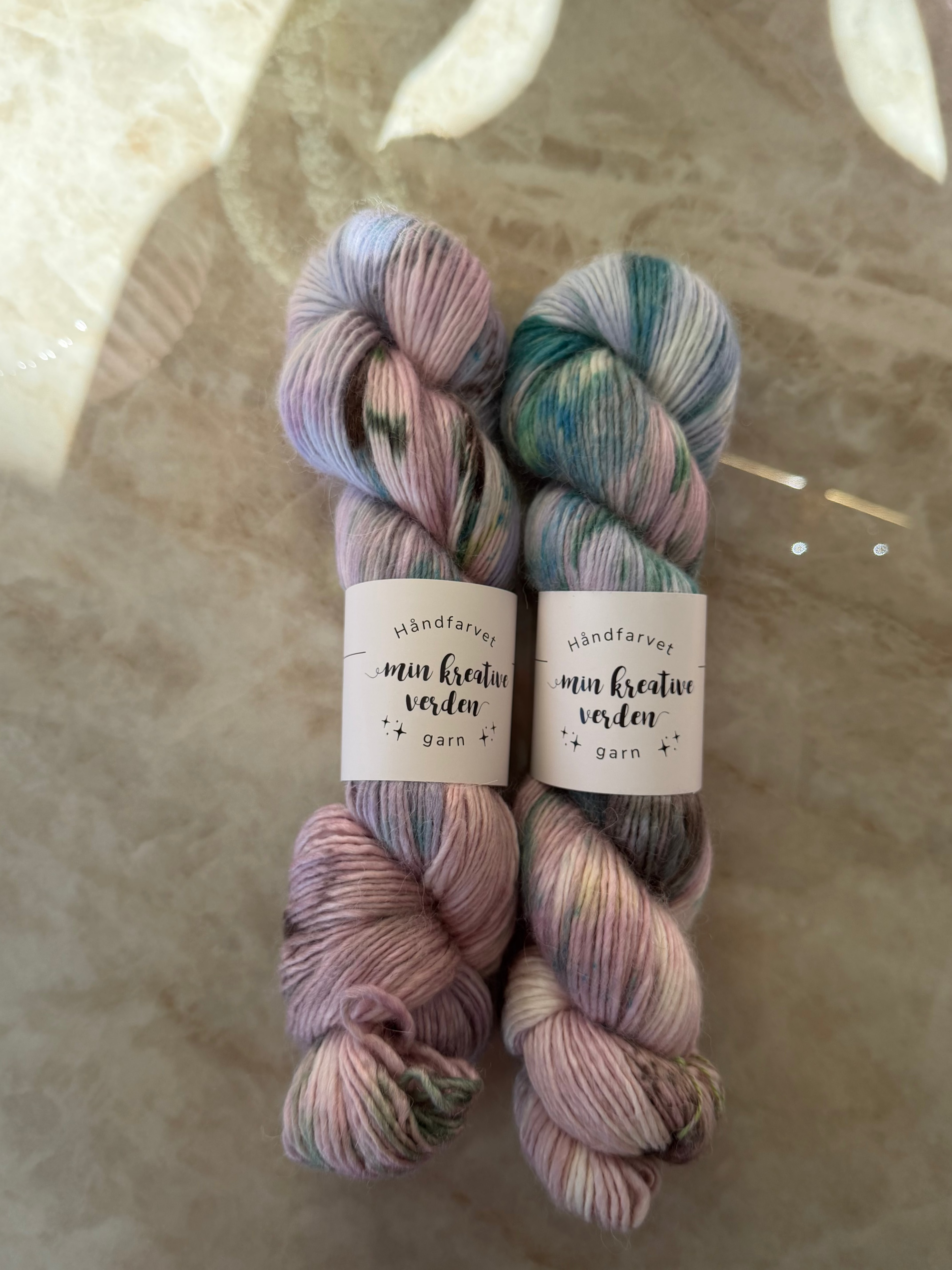 Håndfarvet Single and Fabulous
