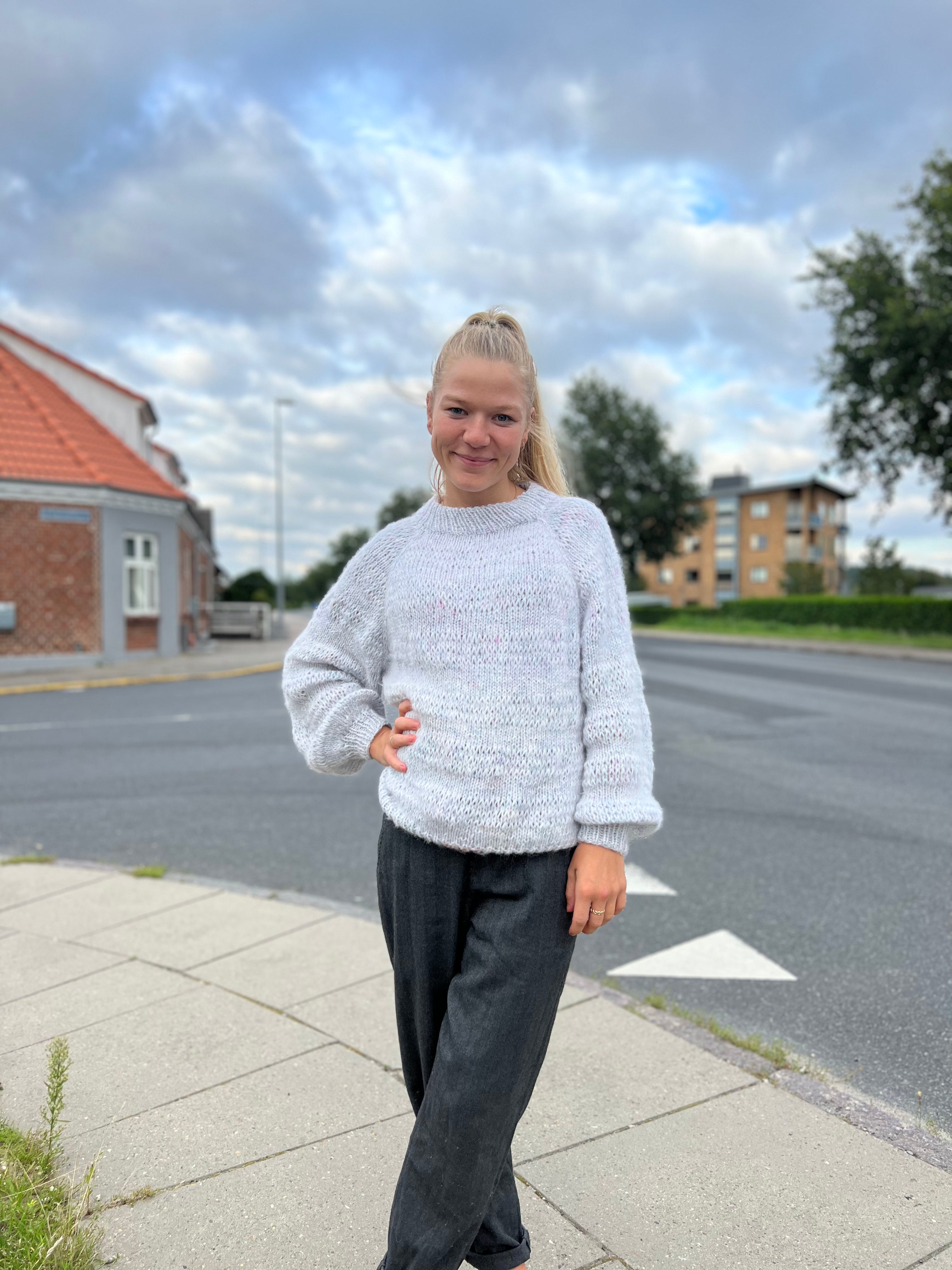 Lykke jumper strikkekit - Spektakelstrik - Håndfarvet