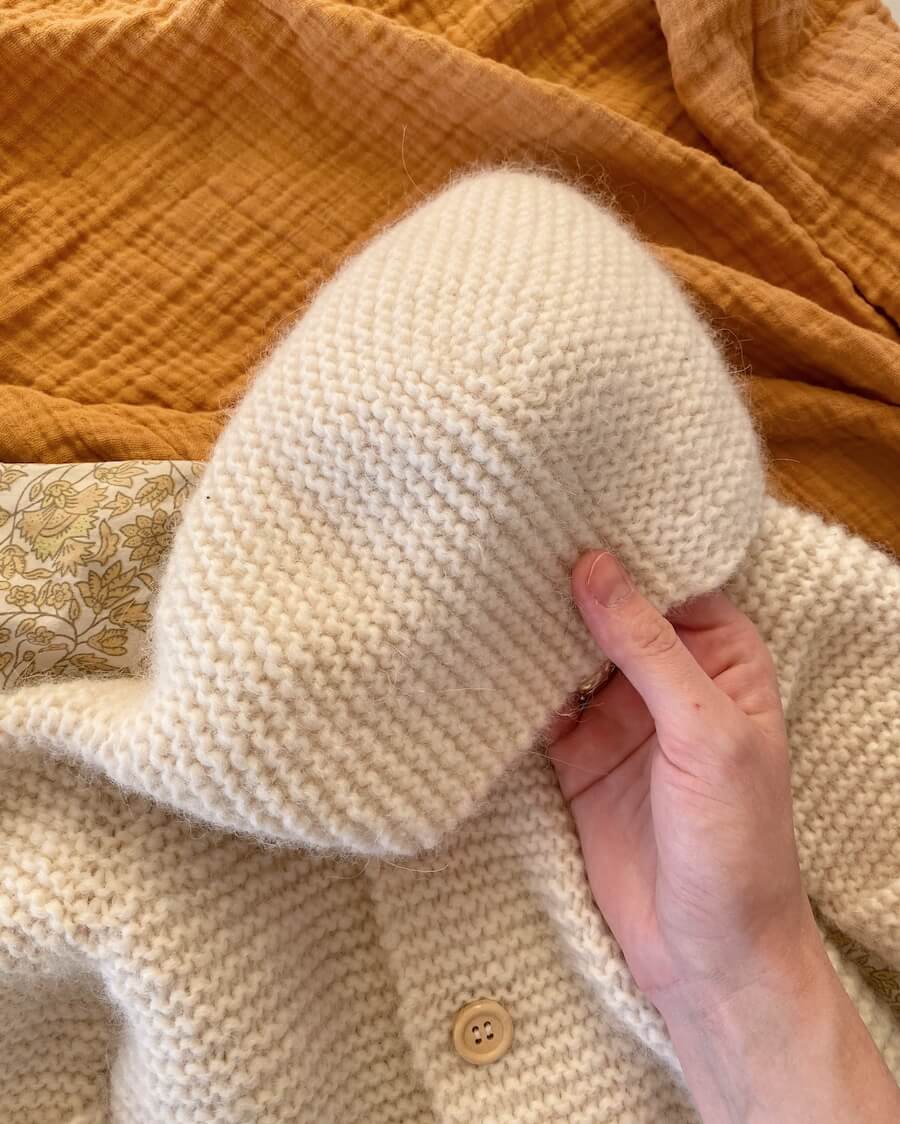 Selmas sovedragt strikkekit - Petiteknit