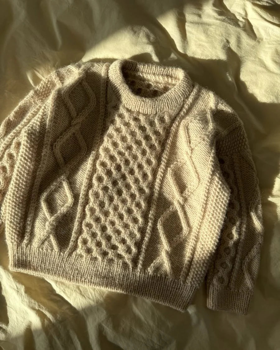 Dagmar Sweater Junior strikkekit 2 Basic Wool - Petiteknit
