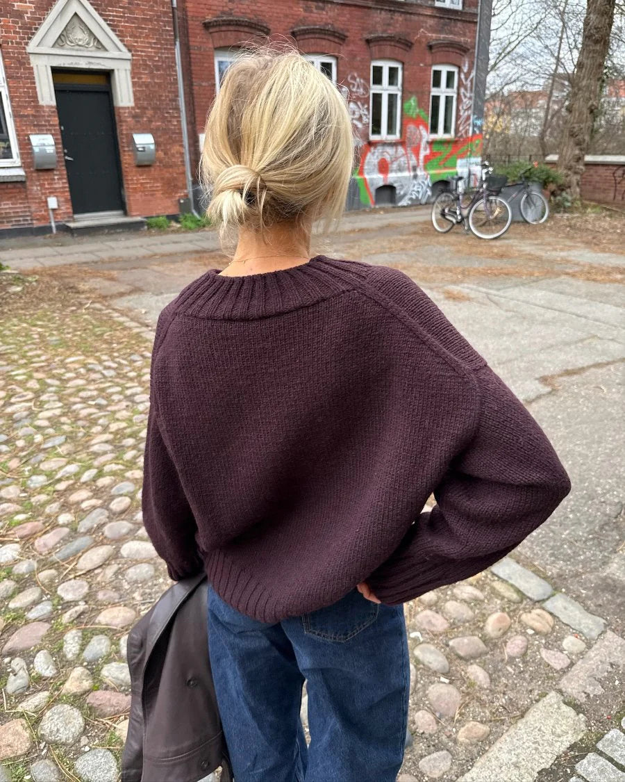Hannah Sweater V-neck strikkekit - Petiteknit