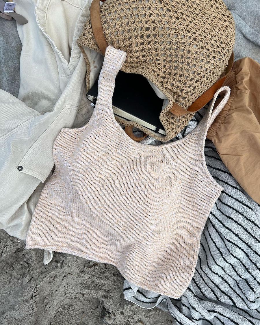 ensfarvet junetop petiteknit