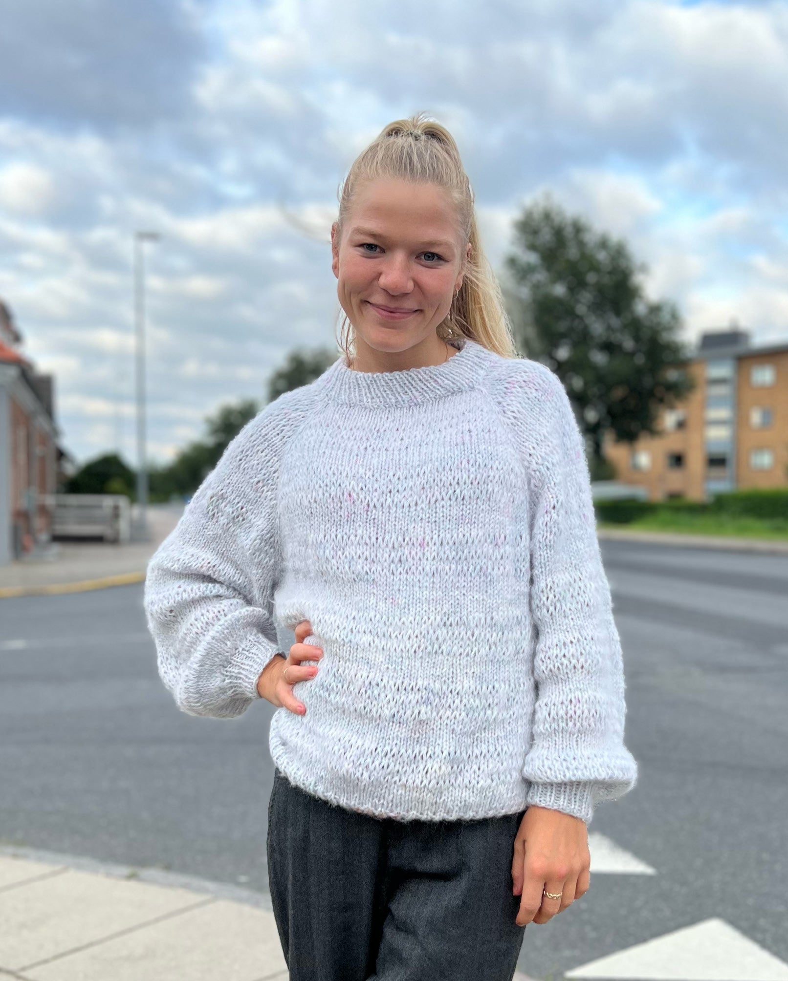 Lykke jumper strikkekit - Spektakelstrik - Håndfarvet