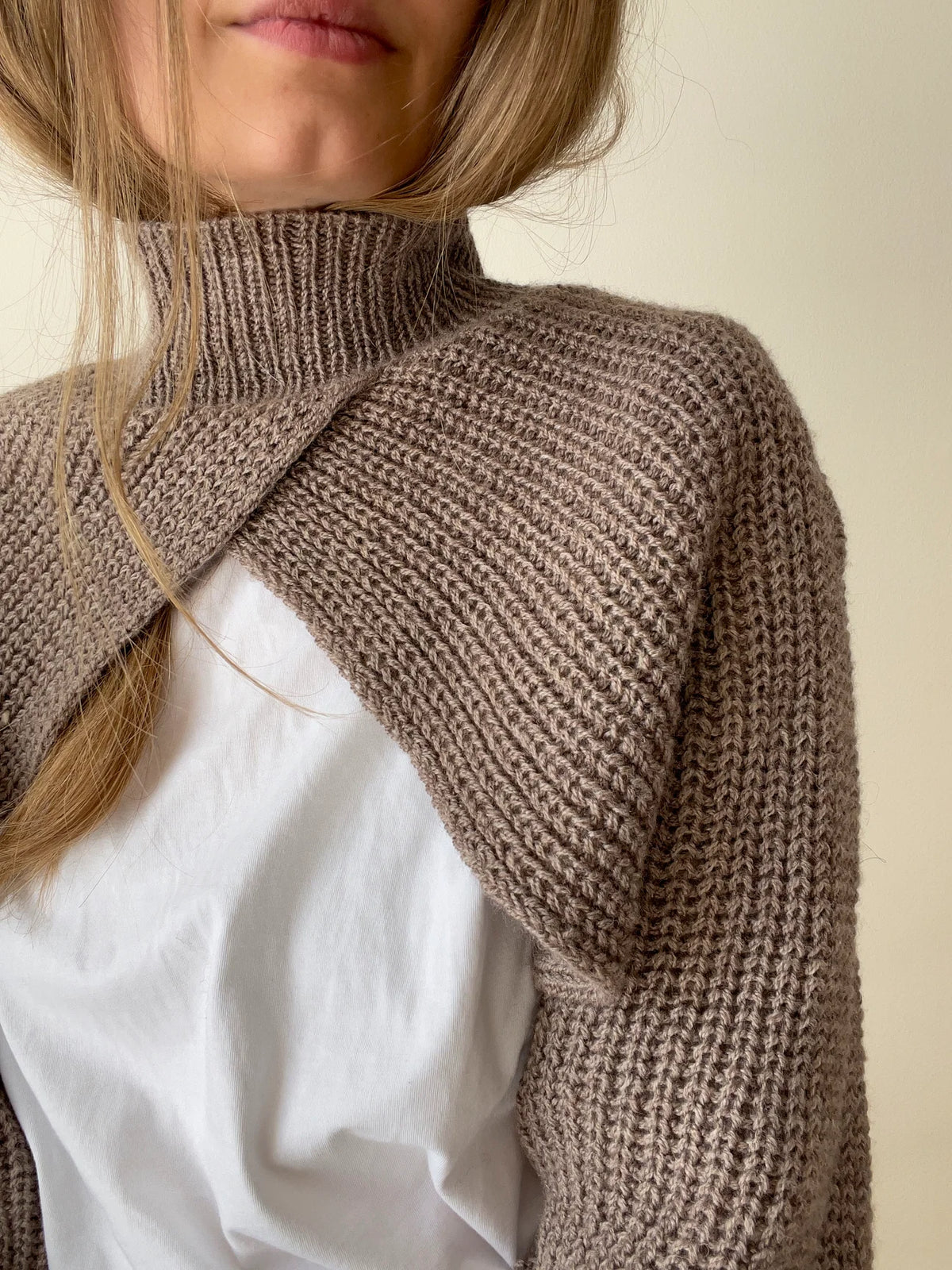 Narae cropped sweater Strikkekit - AEGYOKNIT