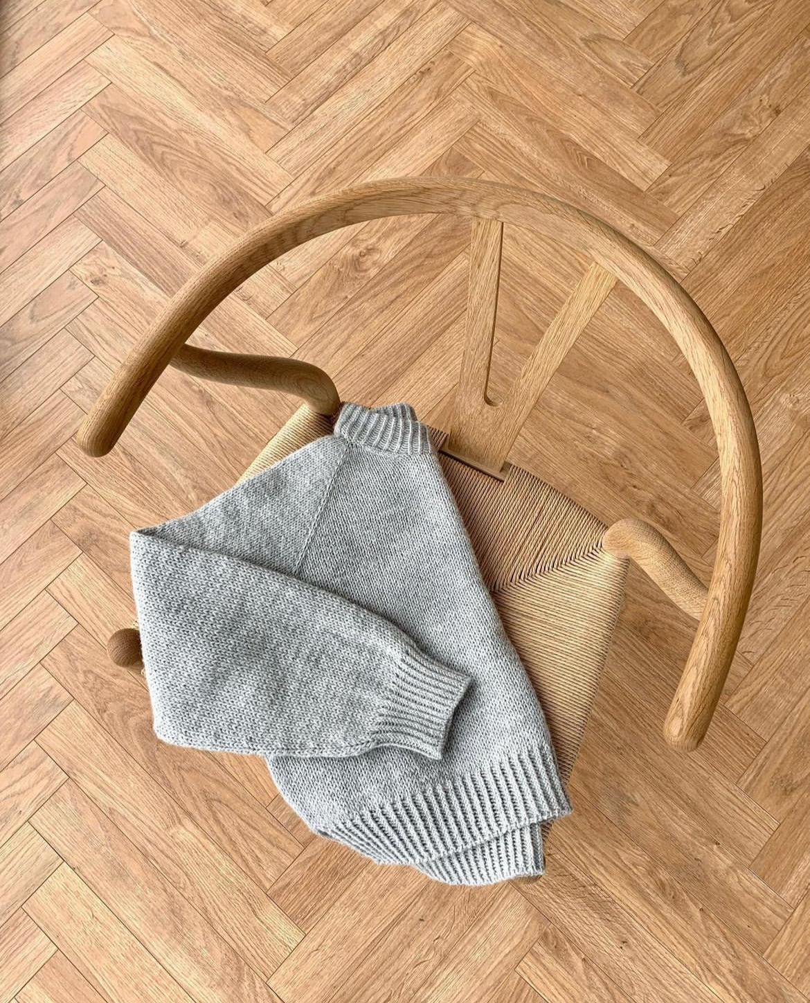 Easy Raglan Sweater Strikkekit - Easy as knit