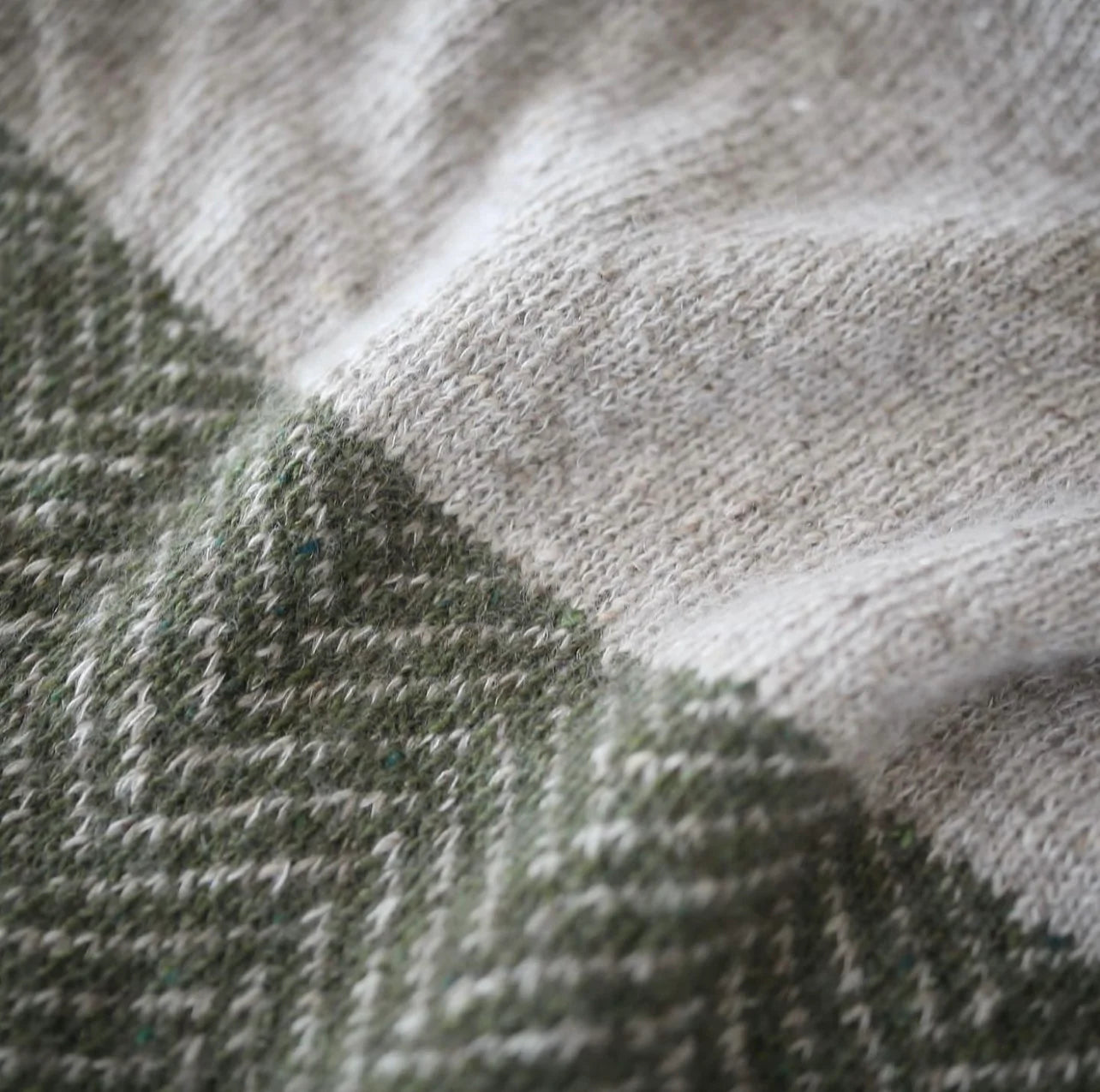 Jeol sweater Strikkekit - AEGYOKNIT