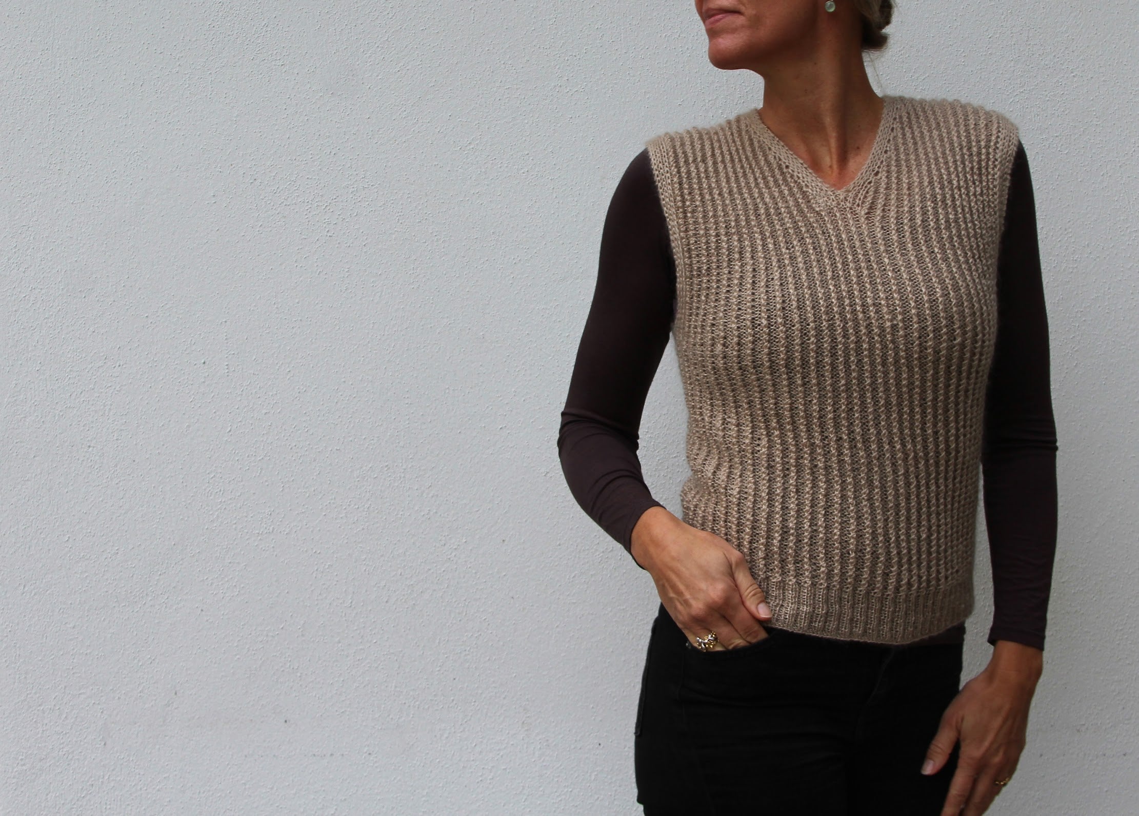 No. 23 VesterbyCrea - Slipover & Sweater i én opskrift