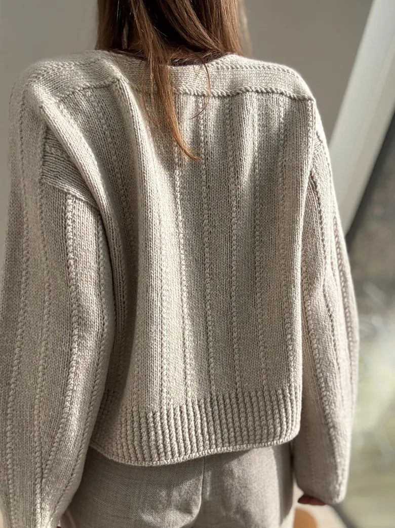 Flow loop V-neck sweater Strikkekit - Otherloops