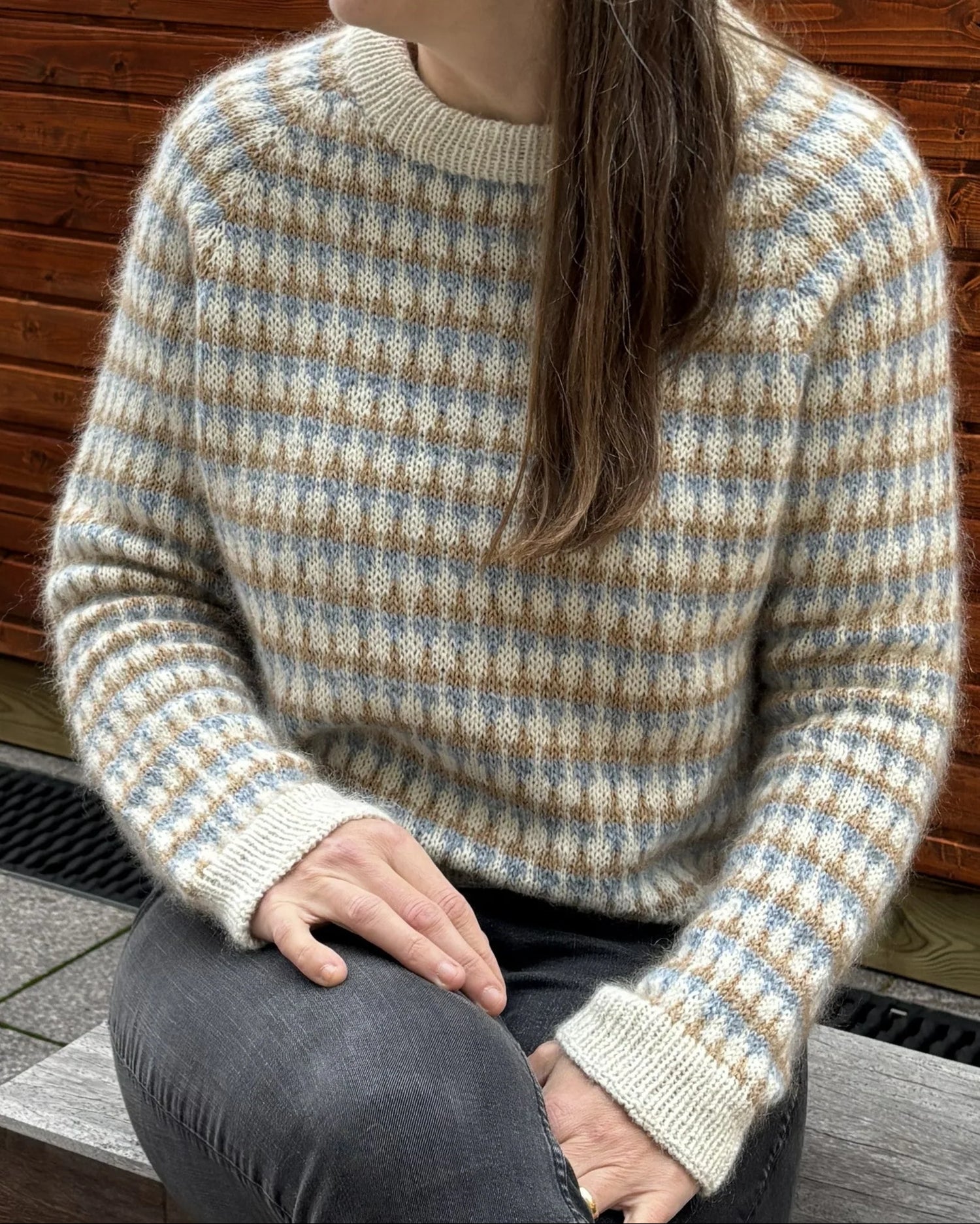 Facet sweater