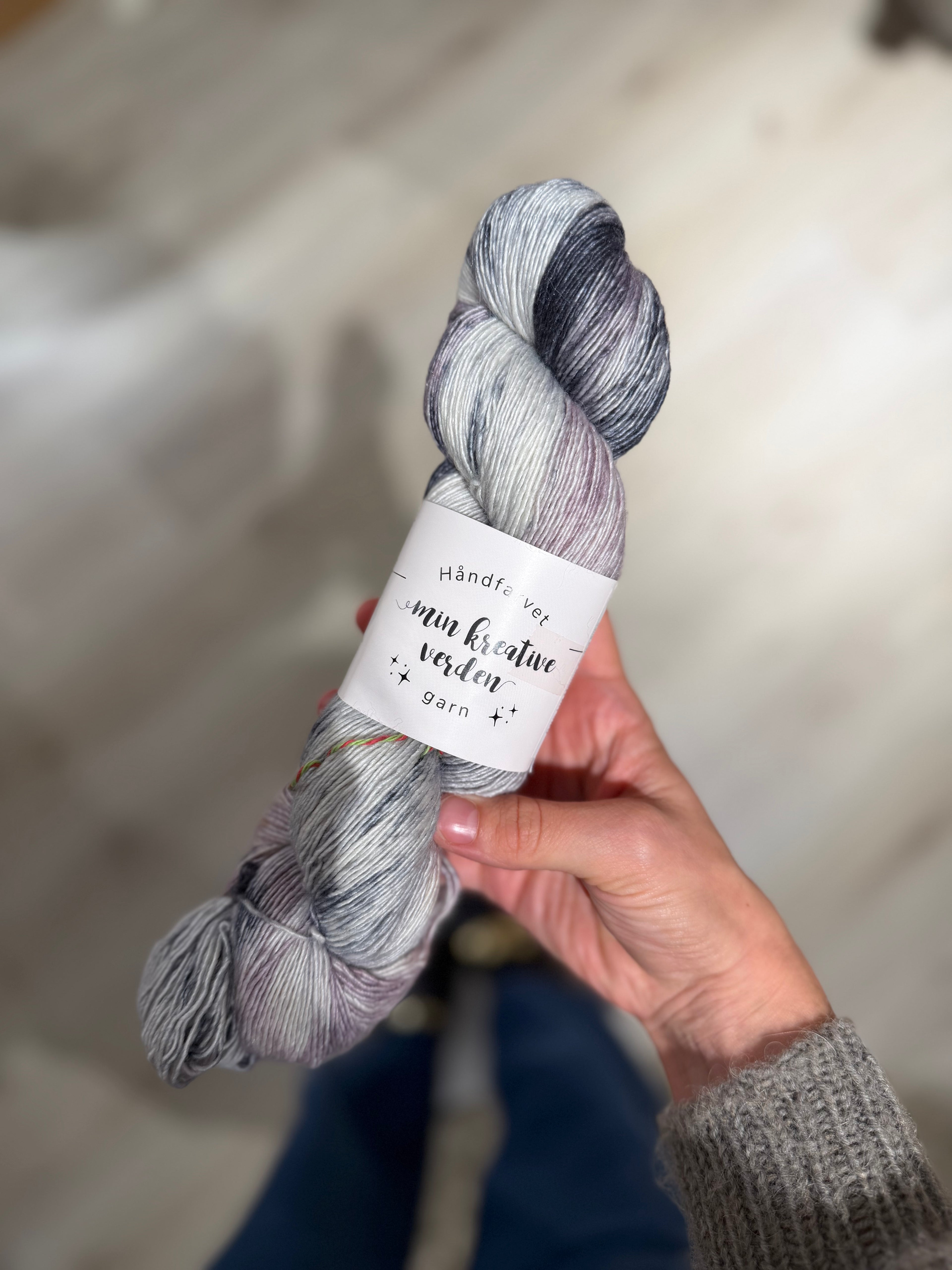 Hoja scarf håndfarvet Strikkekit - Lene Holme Samsøe