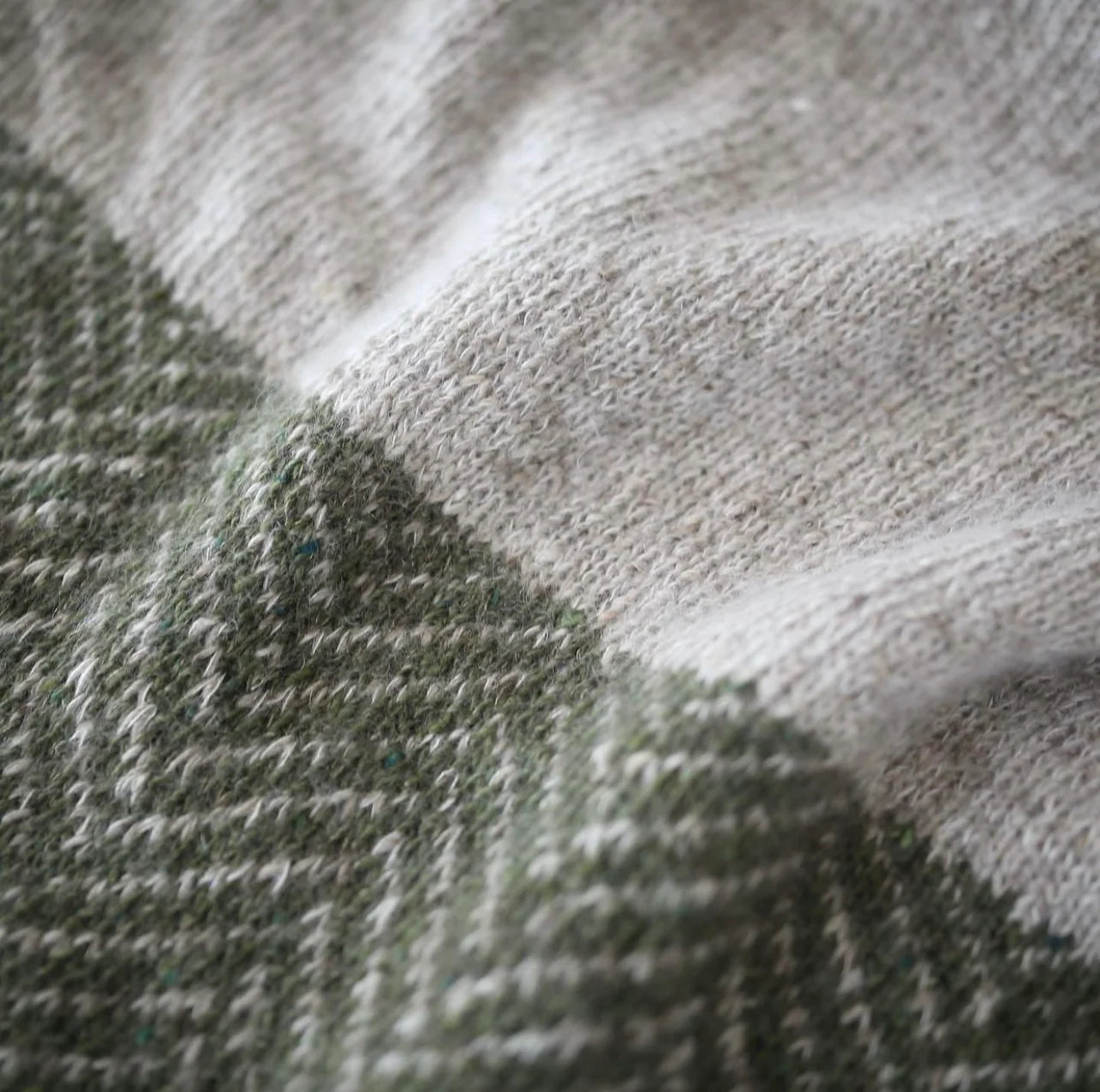 Joel sweater Strikkekit - AEGYOKNIT