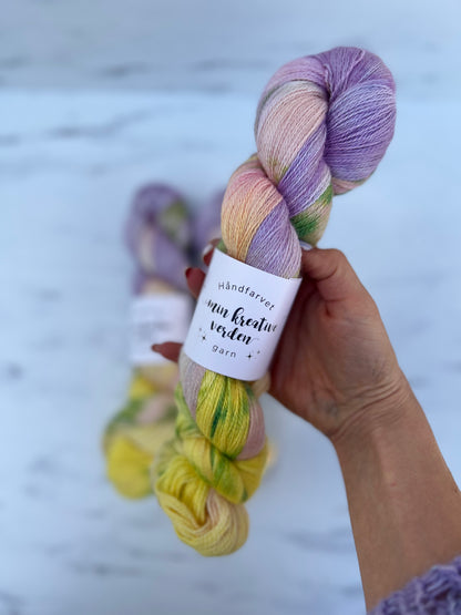Håndfarvet Angel Lite Lace | Lilla/gul
