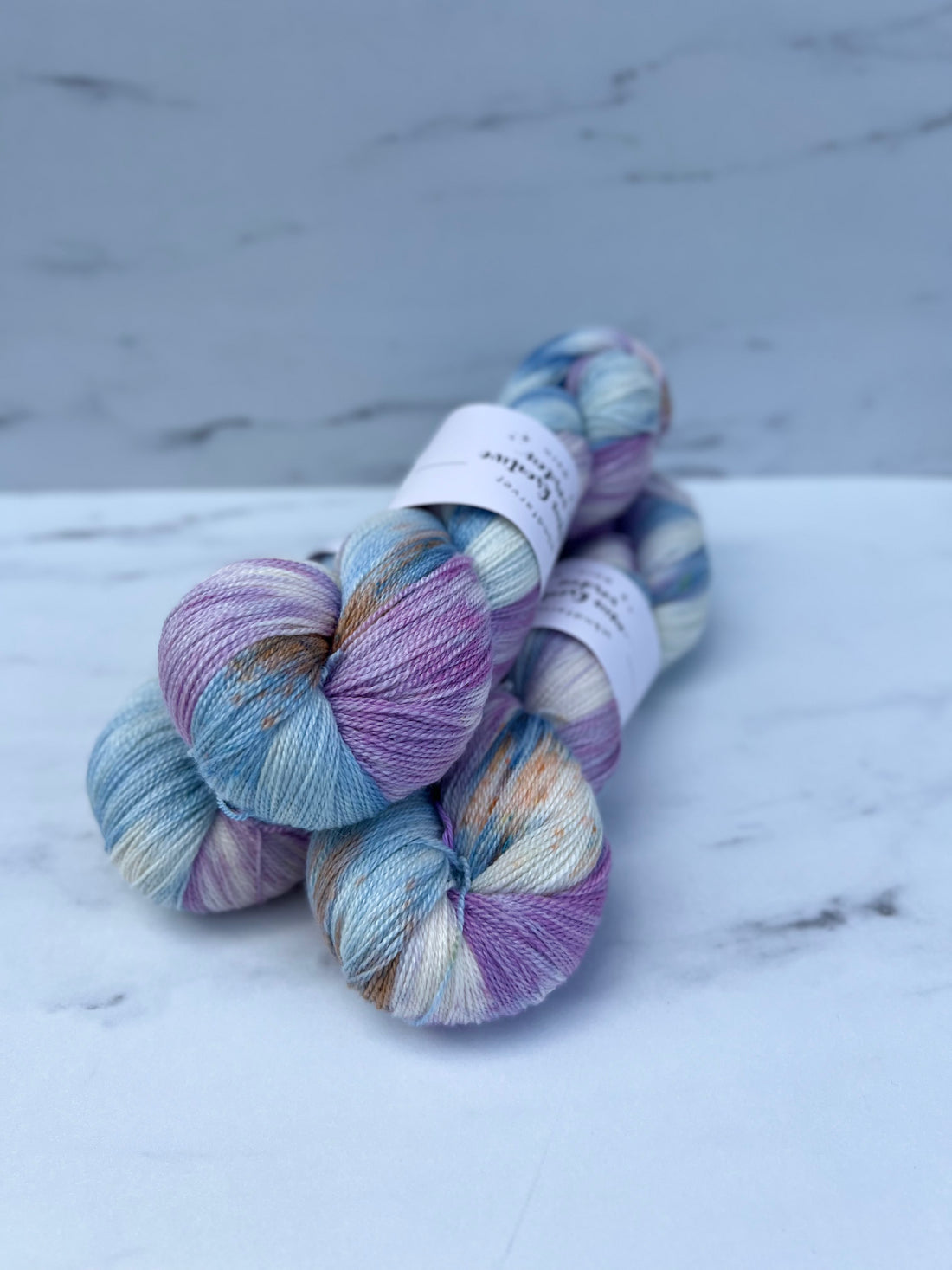 Håndfarvet Lush Lace | Lilla/Blå