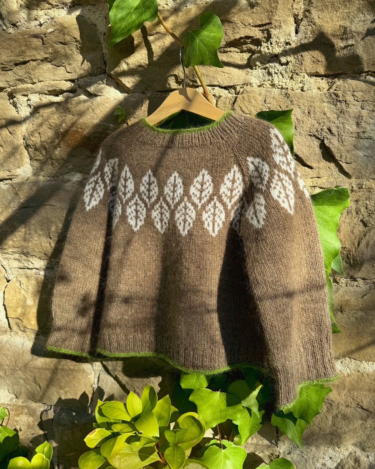 Foglia Sweater strikkekit - Karoline Maria Barfod