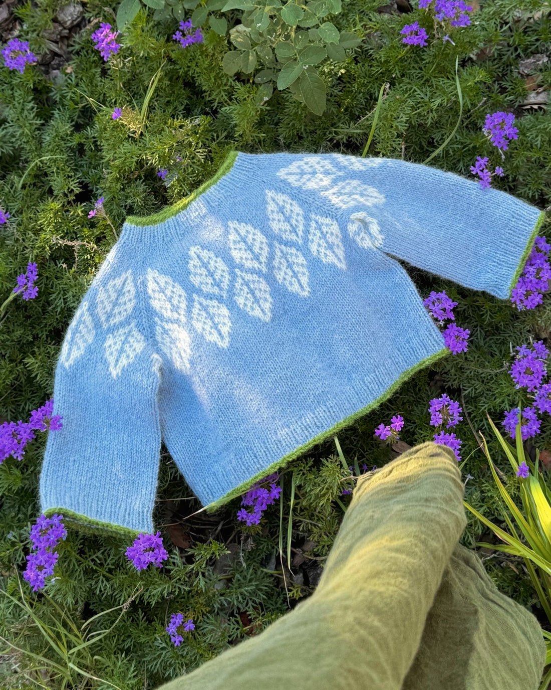 Foglia Sweater strikkekit - Karoline Maria Barfod