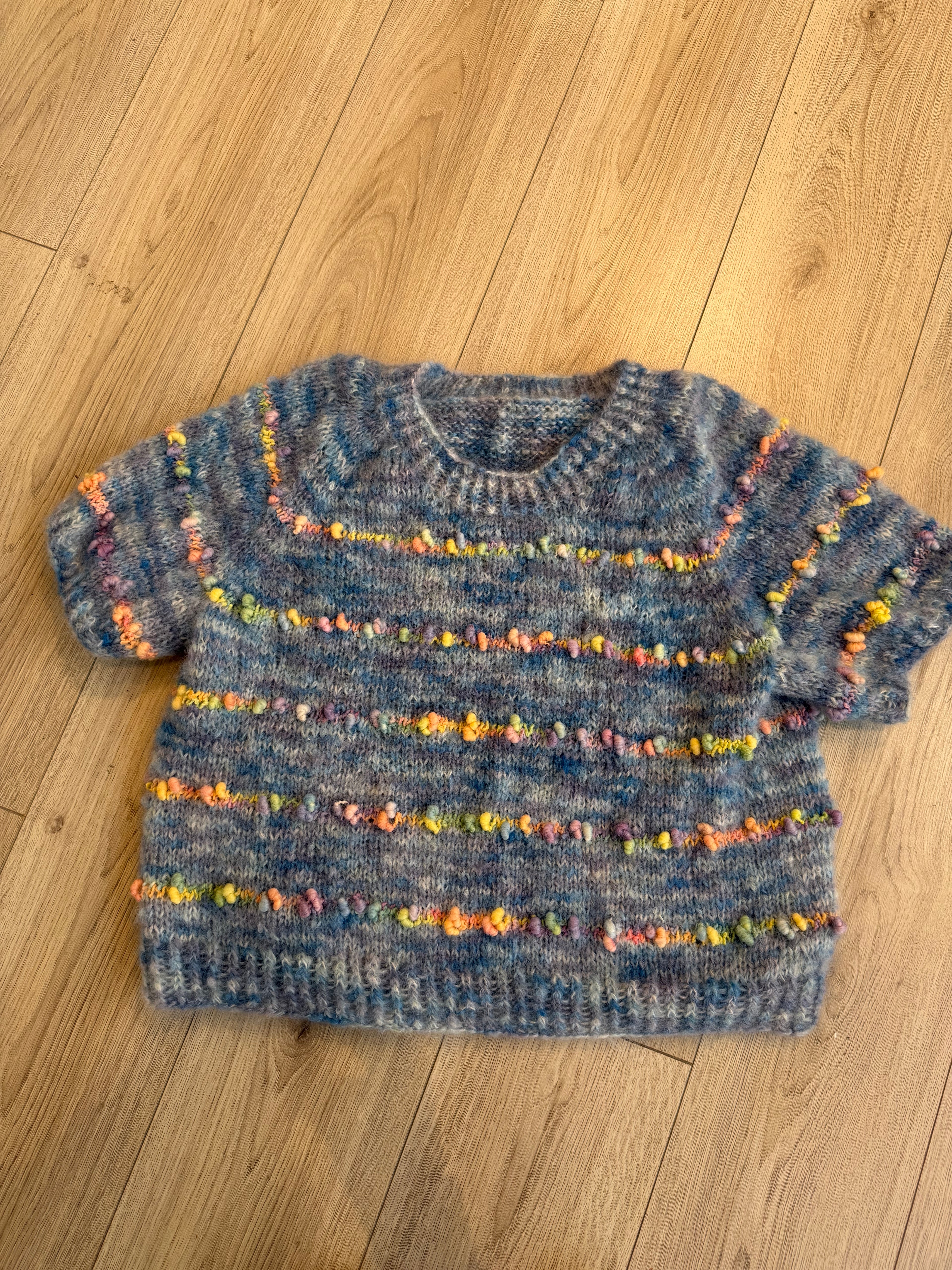 Popcorn tee strikkekit