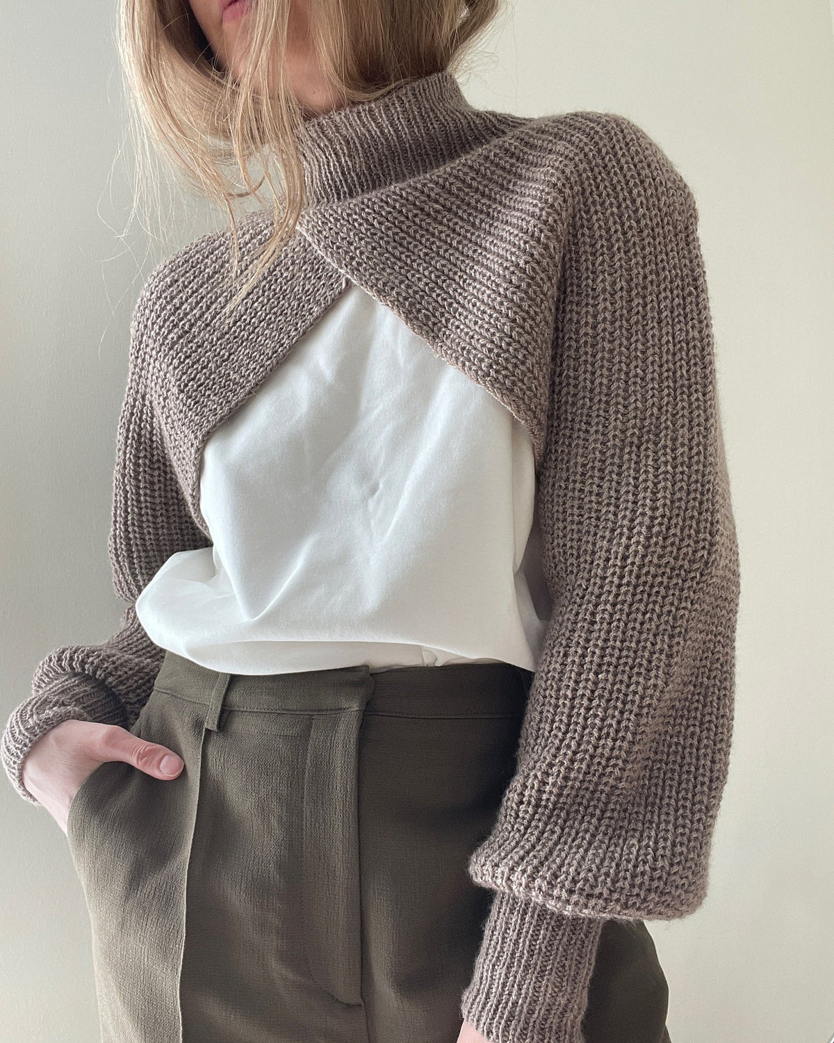 Narae cropped sweater Strikkekit - AEGYOKNIT