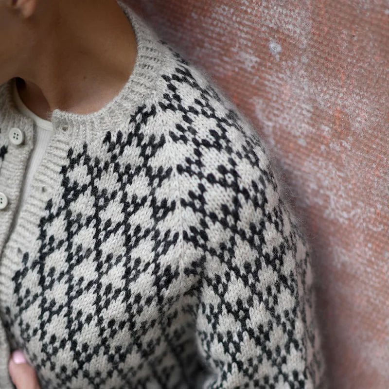 Spot cardigan Strikkekit - Anne Ventzel