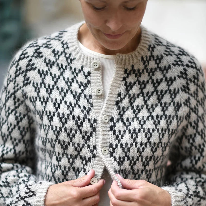 Spot cardigan Strikkekit - Anne Ventzel