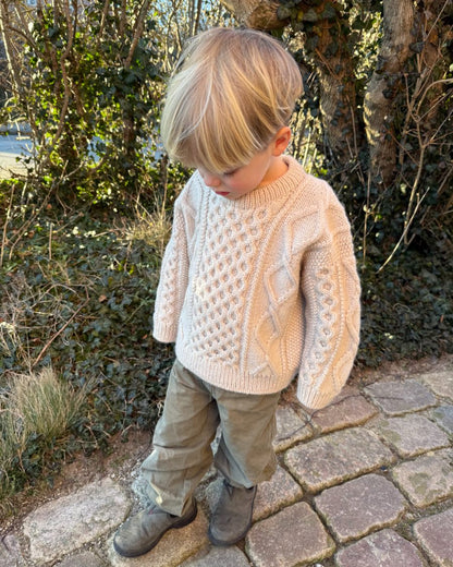 Dagmar Sweater Junior strikkekit 2 Basic Wool - Petiteknit