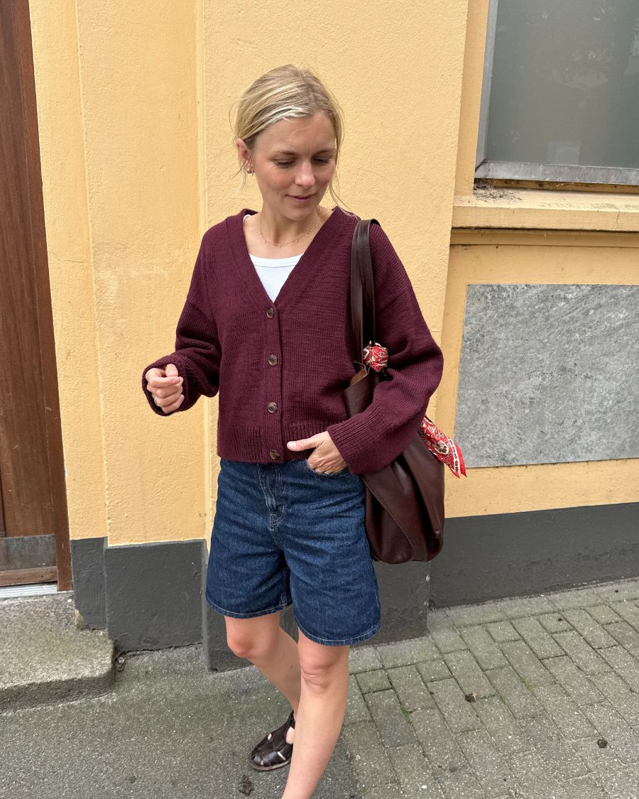 Scarlet Cardigan strikkekit  - Petiteknit